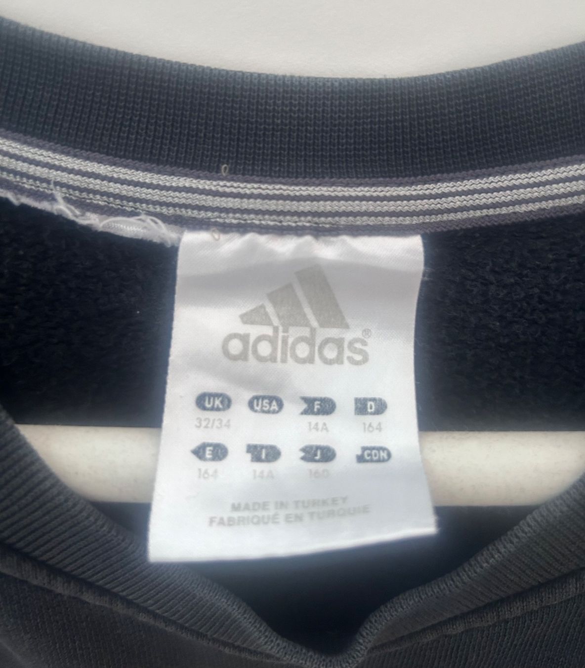 Adidas Maglioni & Felpe: ADIDAS Vintage Pullover – Usato da Dättwil AG venduto da fio_d76l 2
