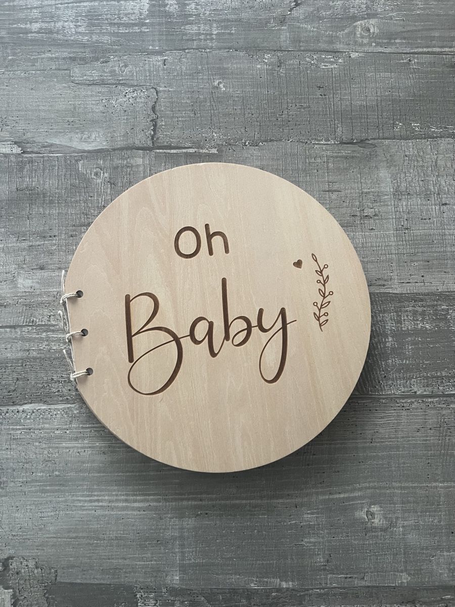 Libri: Holz Baby Shower Gästebuch – Usato da Niederhelfenschwil venduto da tab_xlc7