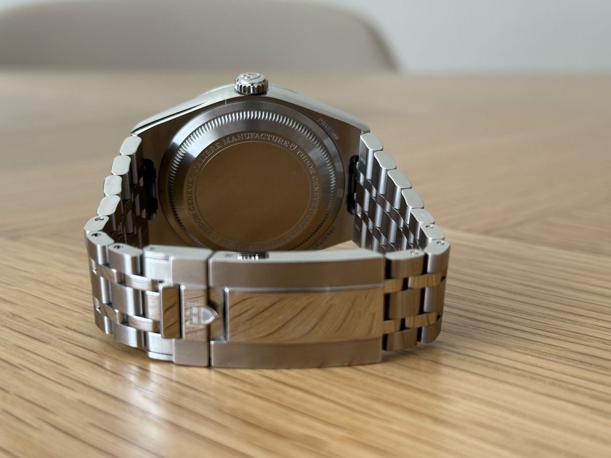 Tudor Uhren: 2026 Tudor Royal (40mm) – Gebraucht aus Jona von Watchquote 4