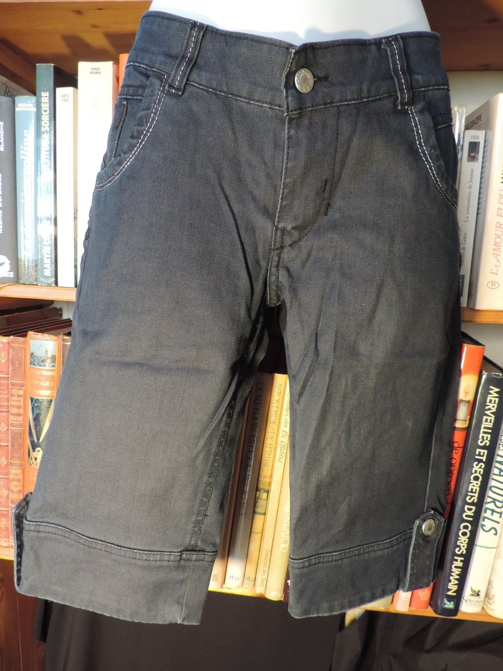 Pantaloni: corsaire jeans bleu – Usato da Genève venduto da Axelle333 1