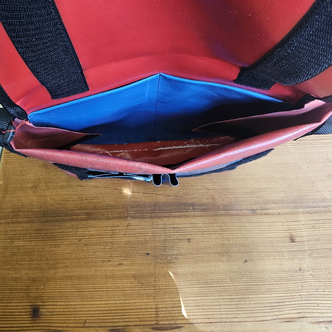 Borse: Swiss Mountain Händ Bägs Planen-Tasche – Nuovo e nell'imballaggio originale da Villmergen venduto da bubblevintage 5