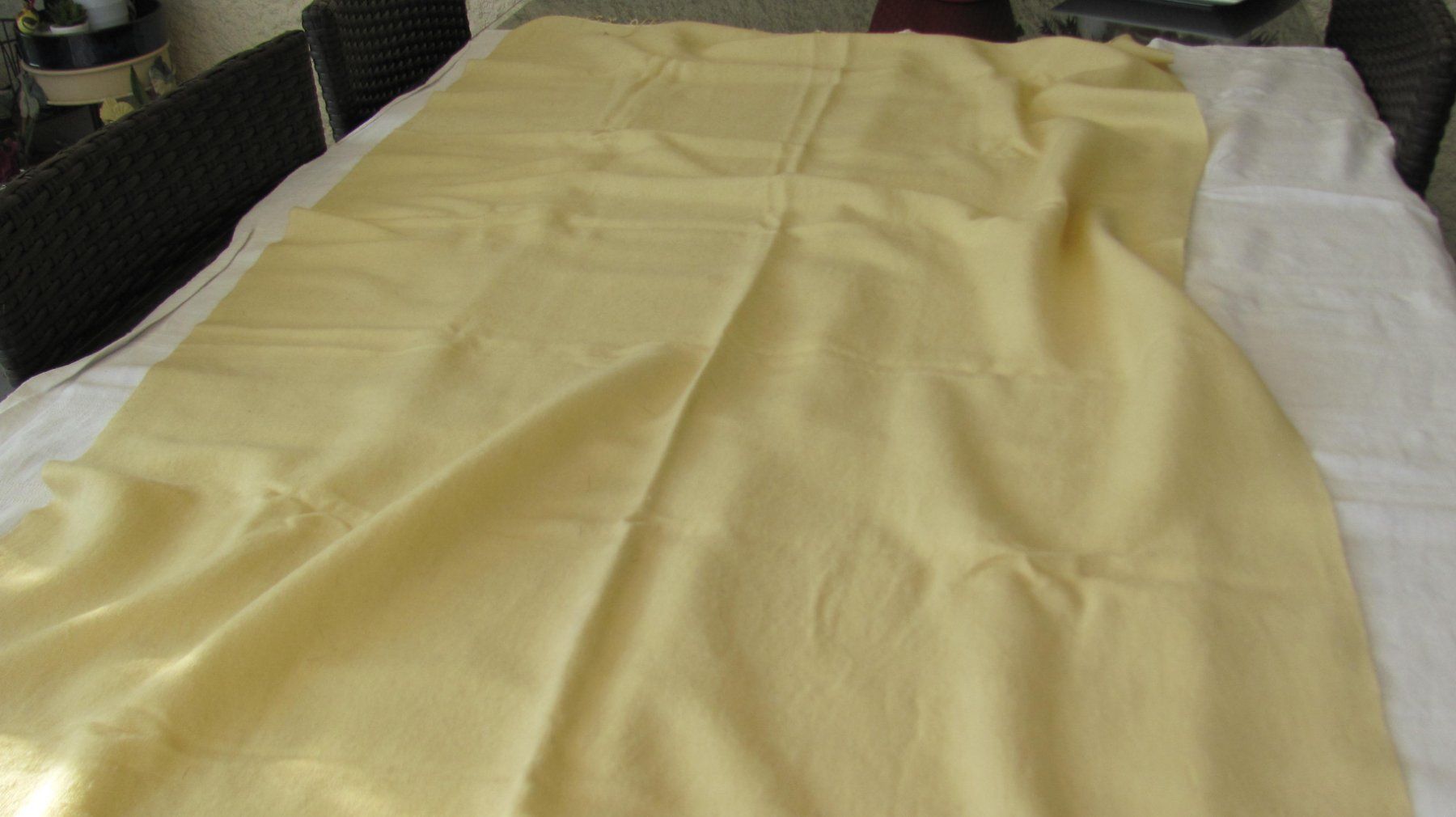 Foulard & Sciarpe: Pashmina jaune – Usato da Vétroz venduto da magnolia5