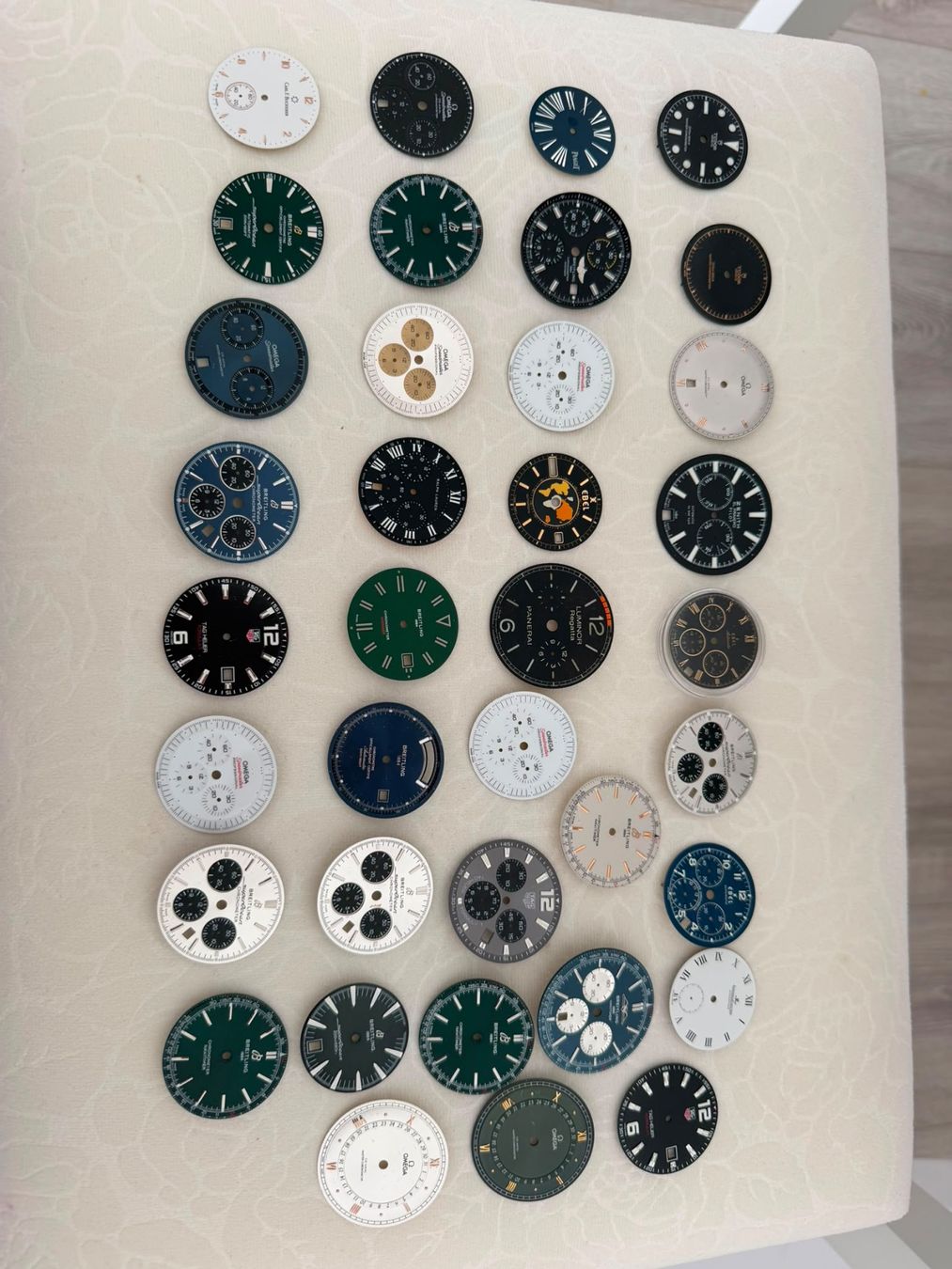 Orologi: Lot de cadran – Usato da Le Locle venduto da Titeuf2400