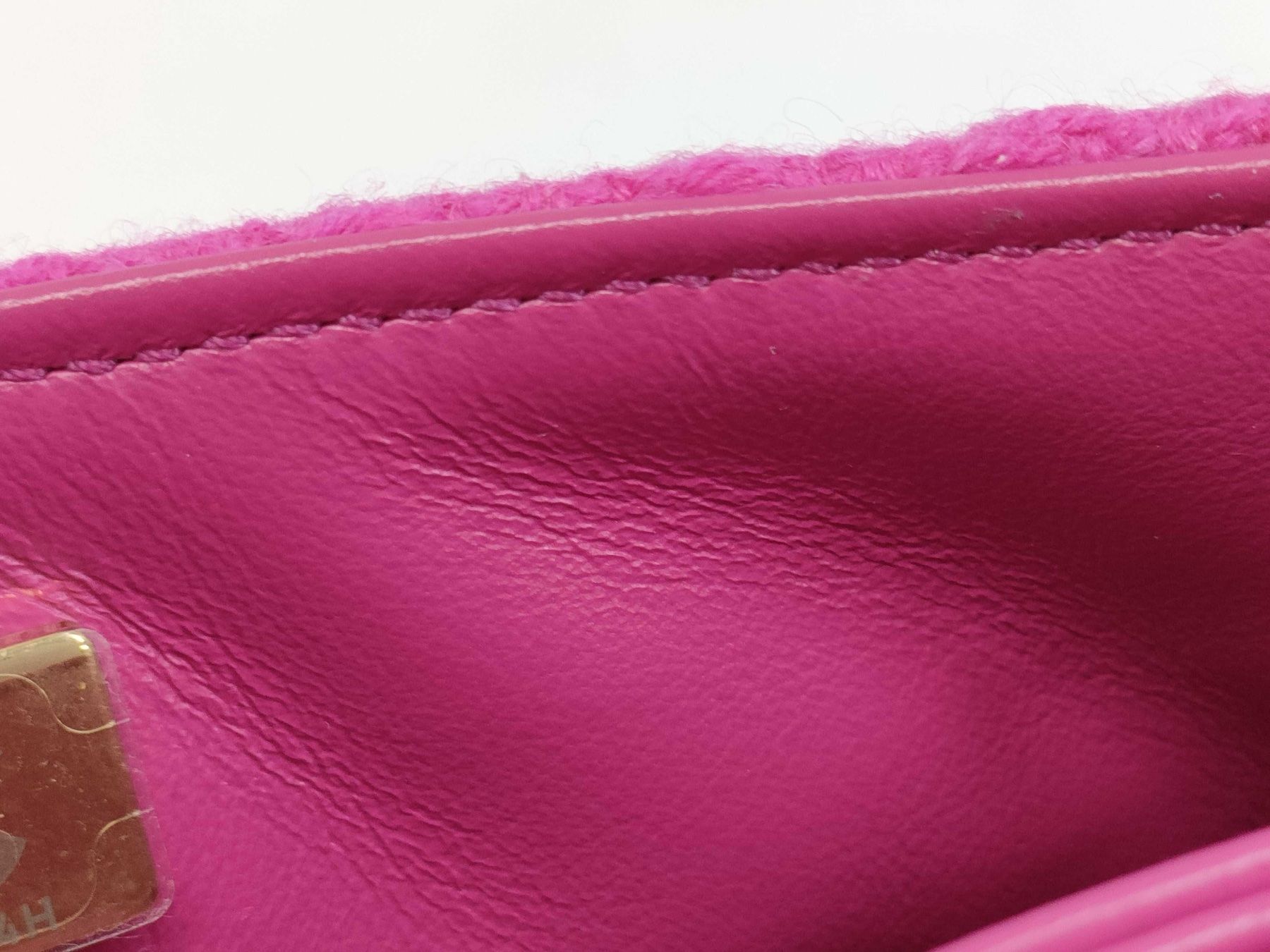 Chanel Taschen für Damen: Luxuriöse Chanel Mini Bijoux Flap Bag – Gebraucht aus St. Gallen von Love_Luxury 9