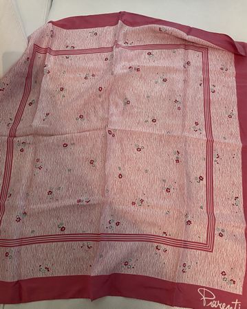 Seiden Foulard 🌸