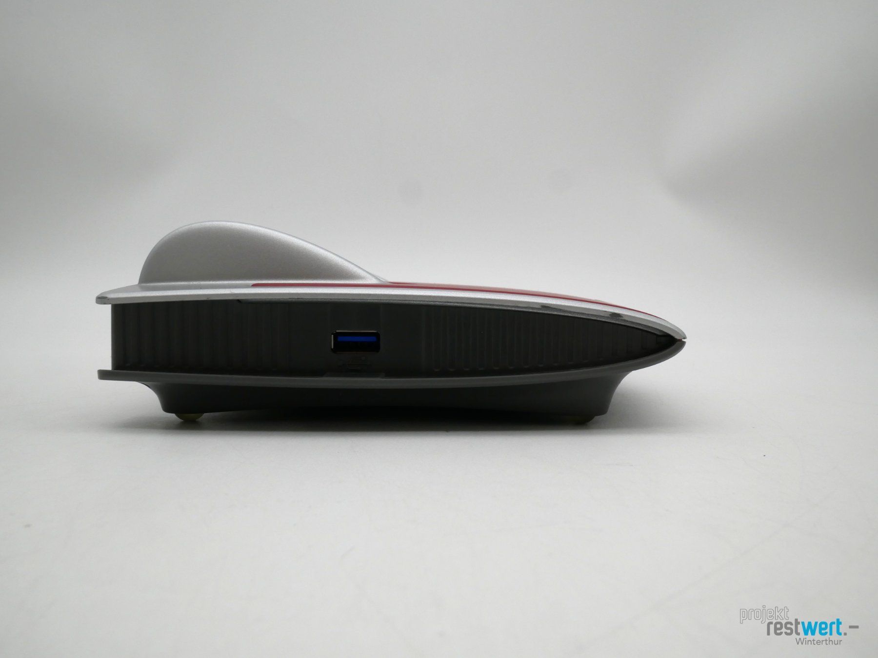 Fritz Modem & Router: FRITZ! Box 5490 Router grau rot – Usato da Winterthur venduto da Restwert_Winterthur 5