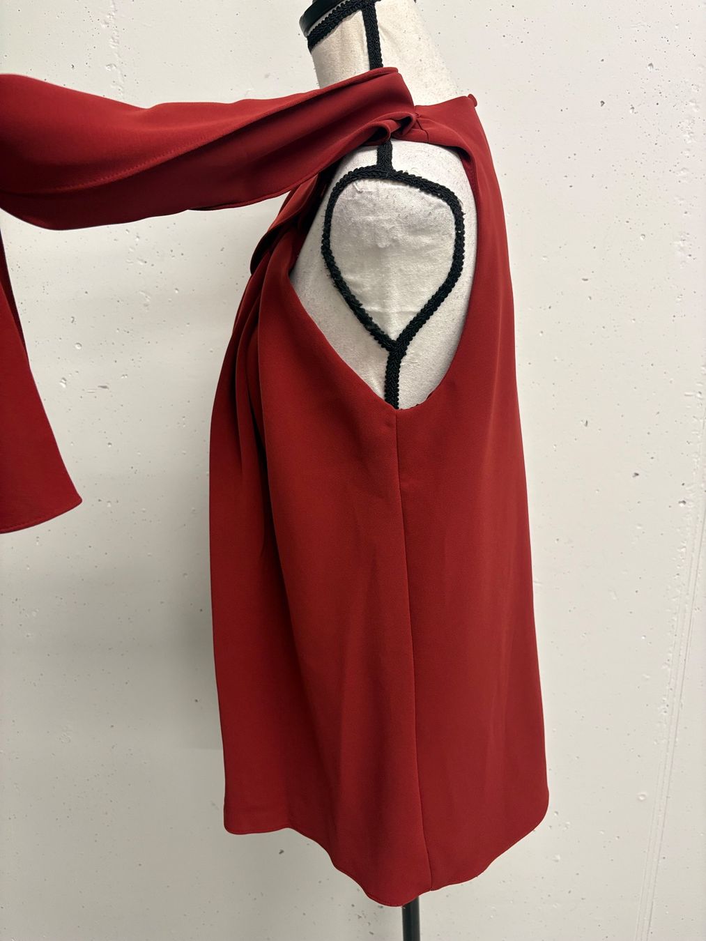 Camicette: Halston Oberteil 36 rostrot Bluse ärmellos Schluppe – Nuovo (secondo la descrizione) da Regensdorf venduto da secondchancefashion 2