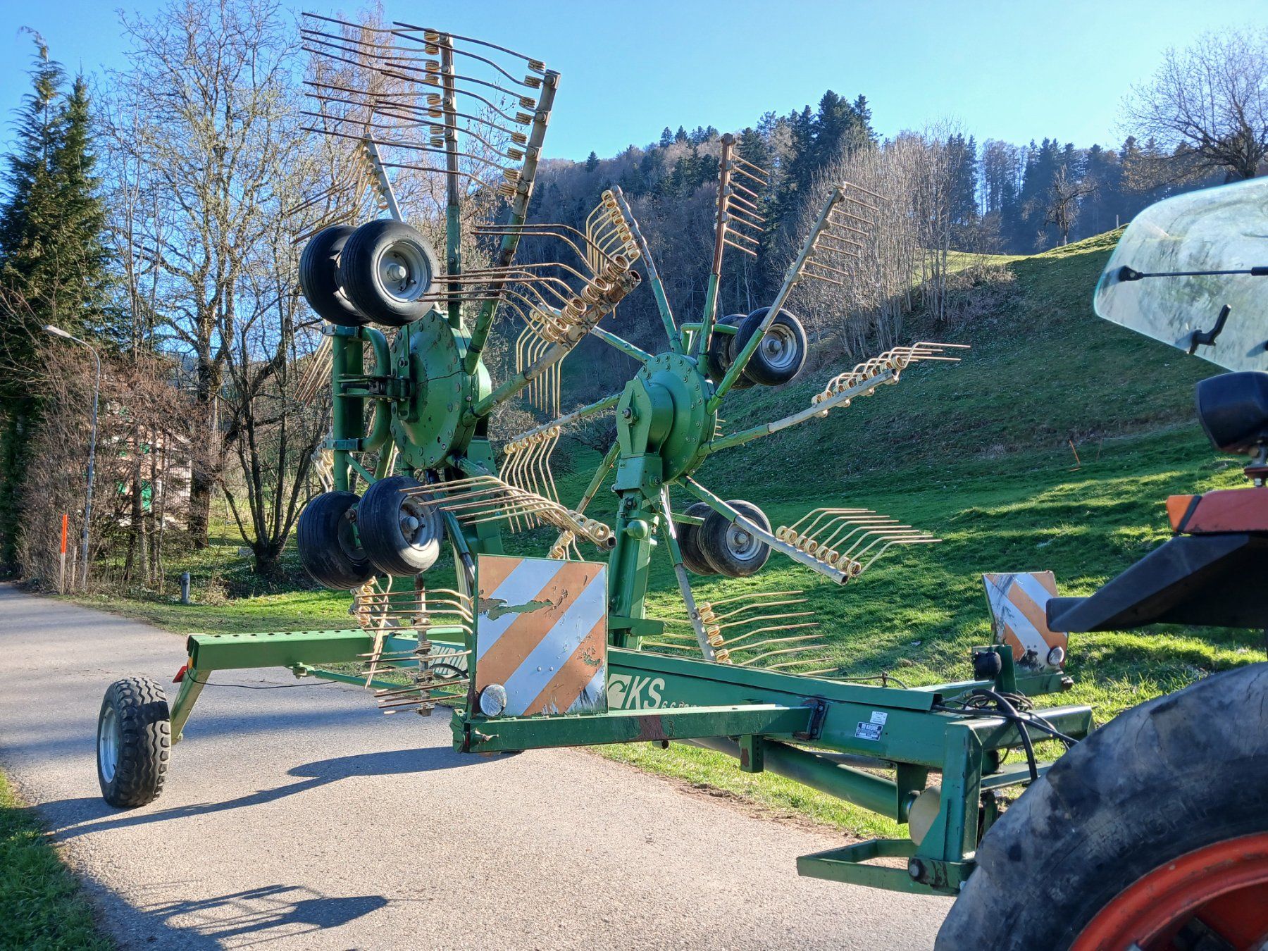 Krone Raccolta foraggio grezzo: Krone Doppelschwader – Usato da Krinau venduto da P.grob 3