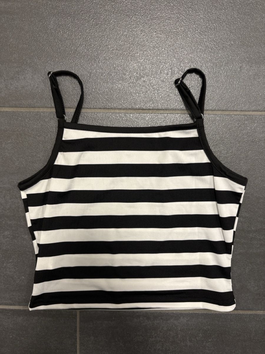 Shein Top: Shein Top XS – Nuovo (secondo la descrizione) da Rümlang venduto da svent 3