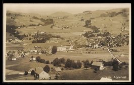 AK Appenzell, Gesamtansicht mit Kirche und verstreuten Bauer