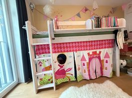 Flexa Kinderbett/Hochbett mit Flexa Matratze und Vorhang
