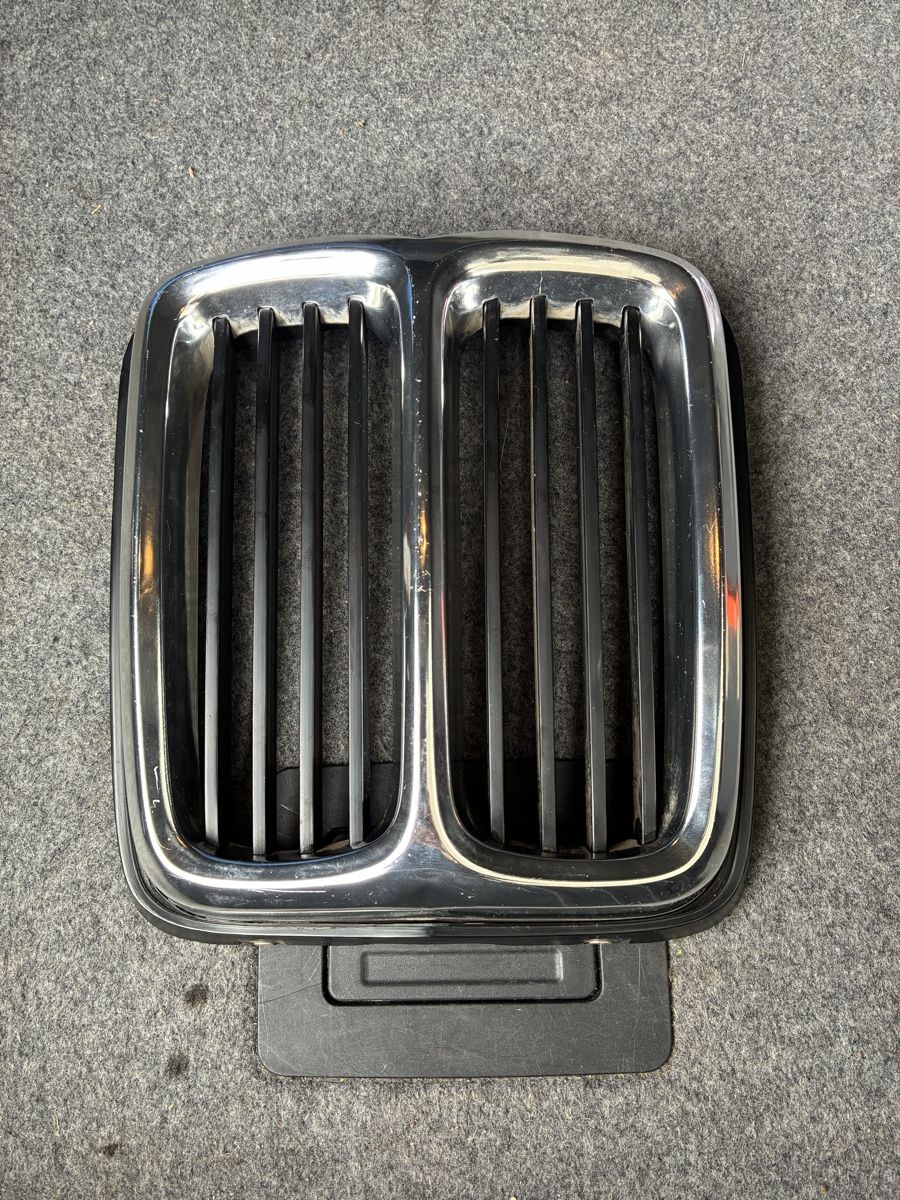 BMW Tutti pezzi di ricambio auto: E21 Niere – Nuovo (secondo la descrizione) da Grenchen venduto da Netii10