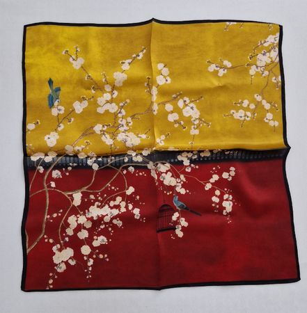 Schönes Seidentuch mit Vogel-Motiv, 100% Silk