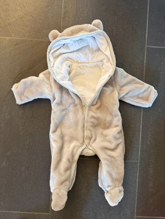 Kuscheliger Overall/Jumsuit Gr. 62
