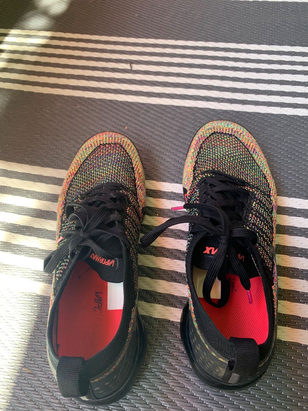 Nike Scarpe da uomo: Nike Air VaporMax 2 Black Multi-Color – Usato da Eglisau venduto da kil_p7bh 9