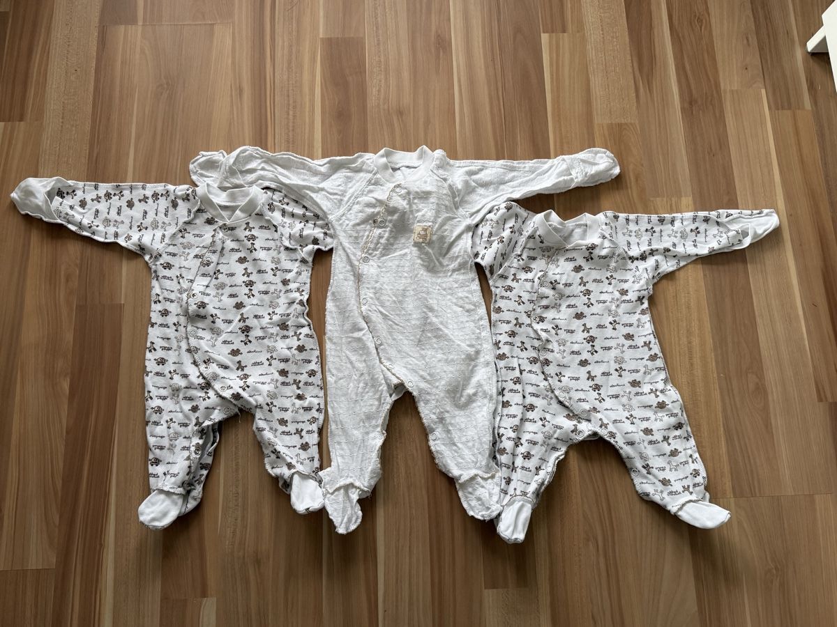 Kleiderpakete & -sets: Cute Baby Bodysuit Bundle Gr 68 - 9 pc - 3-6 Months – Gebraucht aus Unterengstringen von how_9ftb 1