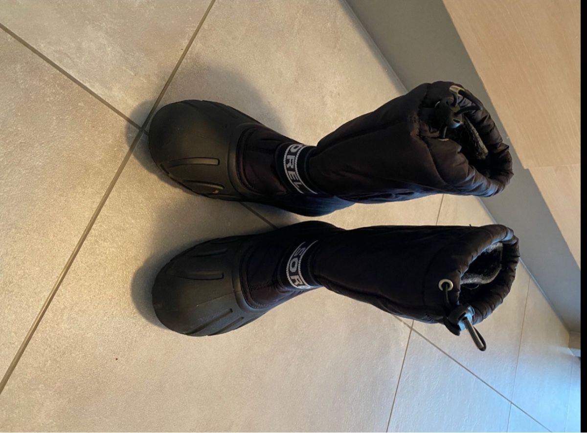 Bottes de Neige Garçons Filles Doublure Polaire Chaude Bottes d'Hiver Enfant Chaussures En Coton d'Hiver Matelassées Semelle Antidérapante pour Extérieur 26