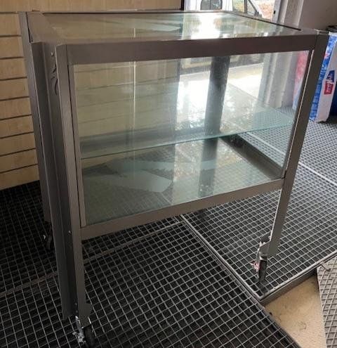 Vetrine: Verkaufsvitrine - Marke Specialized – Usato da Tägerig venduto da tme_m87m