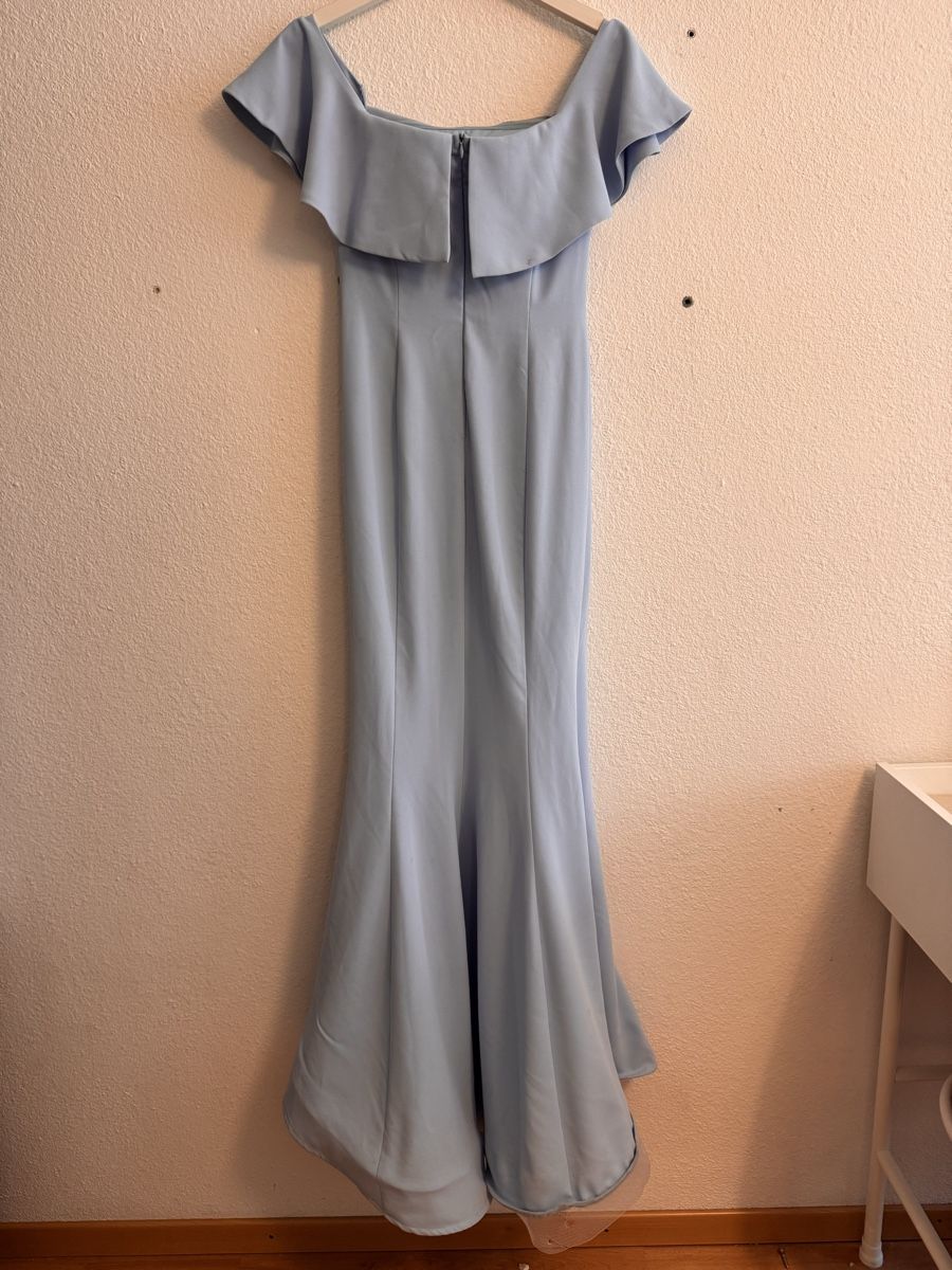 Robes: robe bleu clair de soirée  – D'occasion à Lausanne par Michel_Ozcan 1
