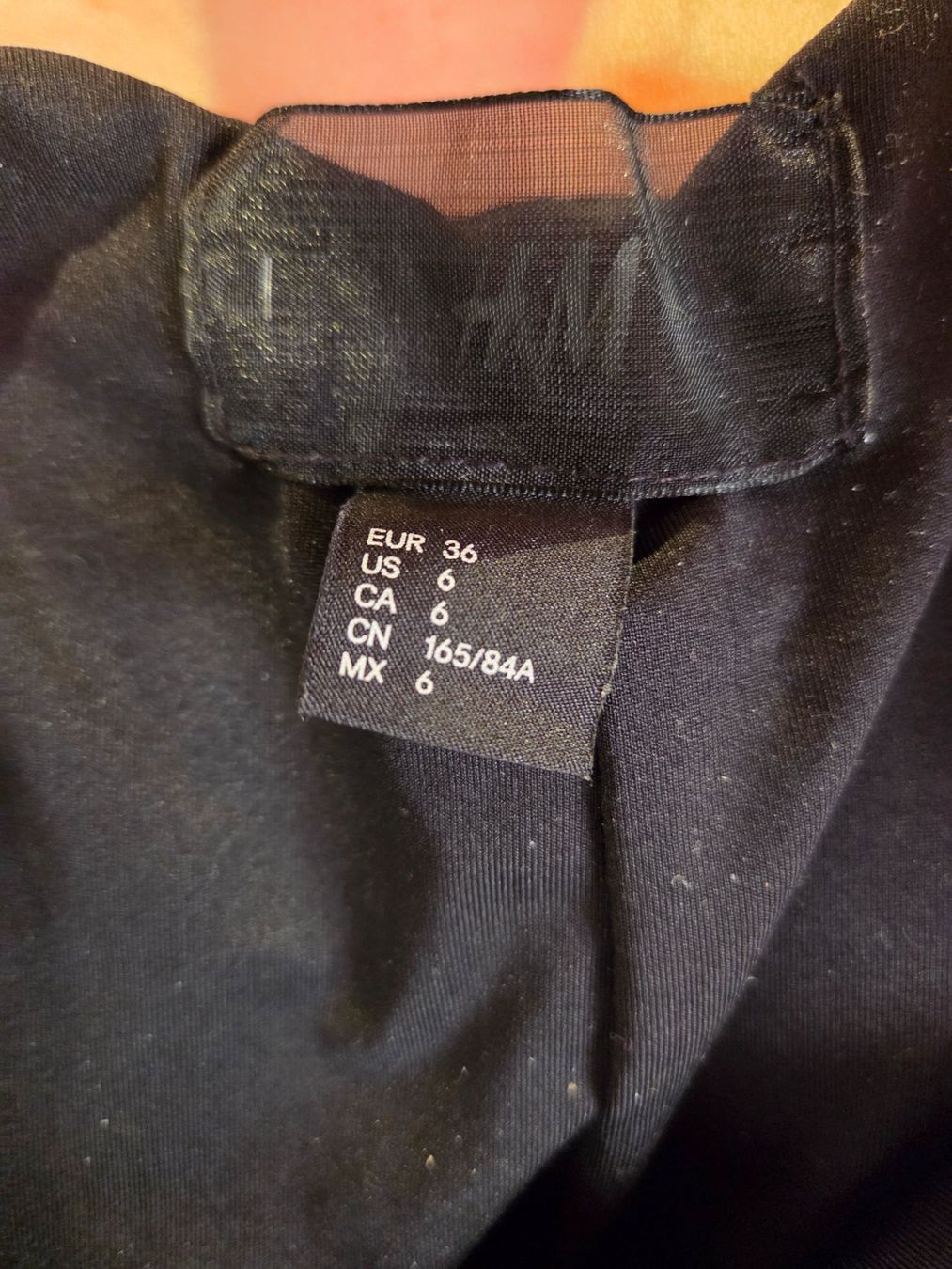 H&M Vestiti: Cocktailkleid H&M Gr. 36 – Usato da Basel venduto da olivier84 8