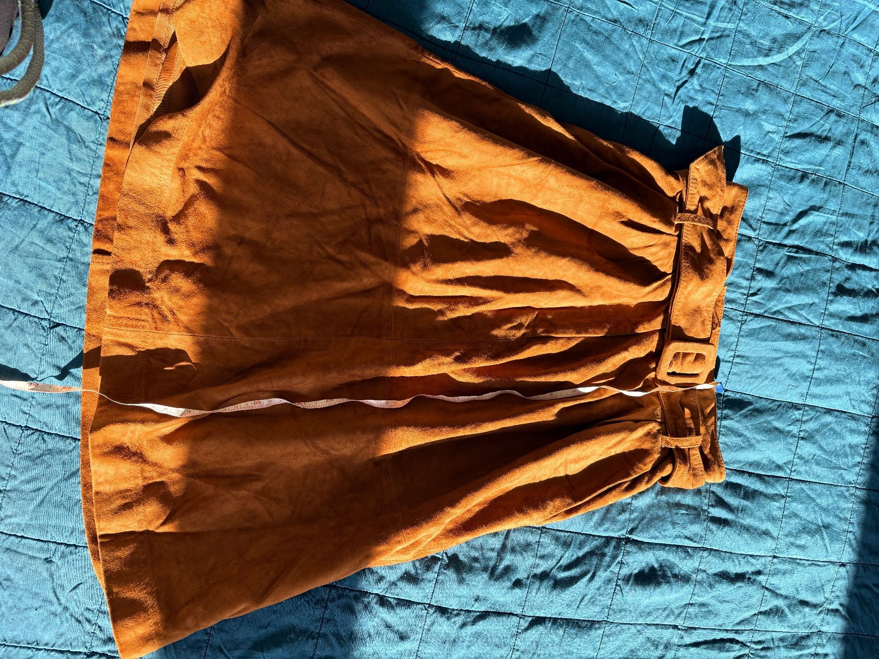Kookai Röcke: Jupe Kookai en daim camel - Taille 36 comme neuf – Gebraucht aus Lausanne von france.guillermin 6