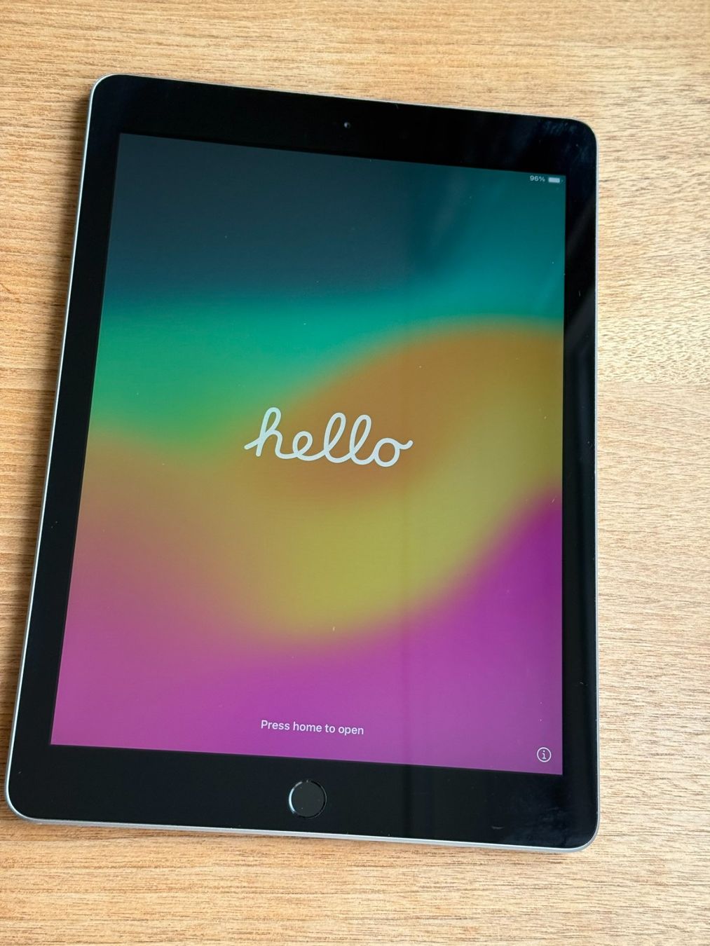 Apple Tablet PC: iPad Apple Wi-Fi 128 GB  Space Gray – Gebraucht aus Buttwil von seven67 1