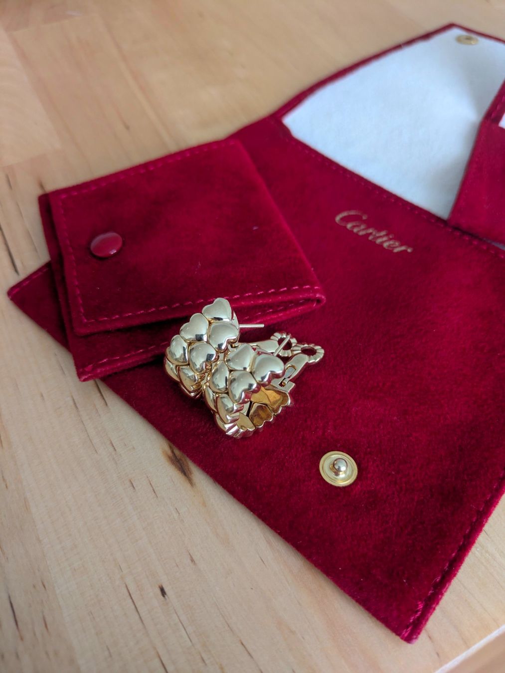 Cartier Orecchini pendenti & Orecchini a lobo: Cartier 18k karat "Gold Hearts Earclips" – Usato da St. Gallen venduto da ada_9q6c