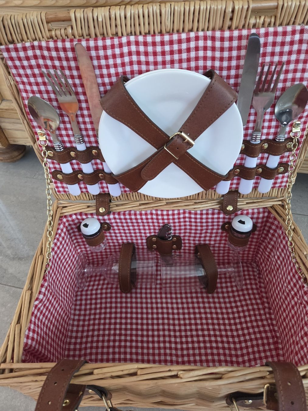 Sonstiges für Haushalt & Wohnen: Picknick Korb für zwei – Neu (gemäss Beschreibung) aus Wiesendangen von Sinhuk 1