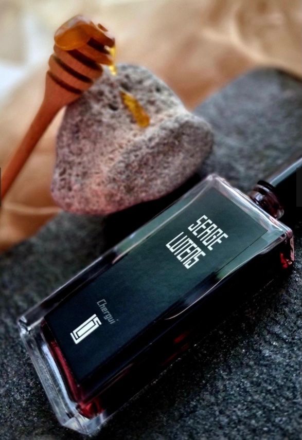 Serge Lutens Parfum & Eau de Toilette: Serge Lutens Chergui eau de parfum 12 ml sample – Neu (gemäss Beschreibung) aus Chêne-Bougeries von Seetooyoo 6