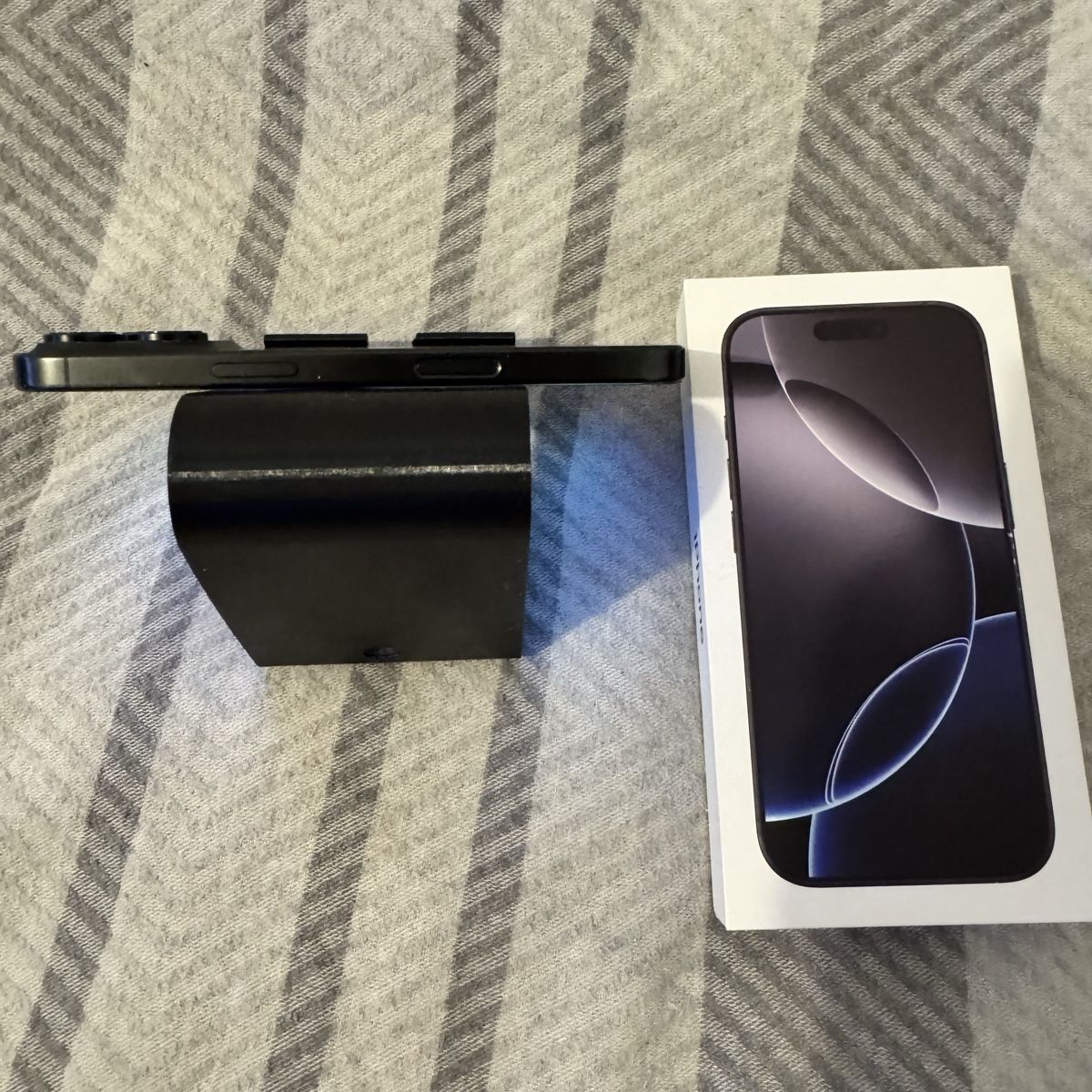 Apple Handys / Smartphones: Iphone 16 Pro 256Gb – Gebraucht aus Cham von Dzhurswitz 4
