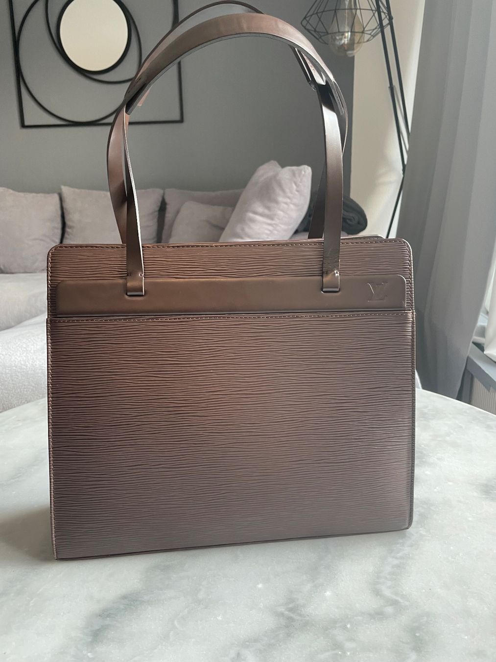 Louis Vuitton Borse da donna: Louis Vuitton Braun Epi Croisette – Usato da Wangen ZH venduto da zurich_vintag 6