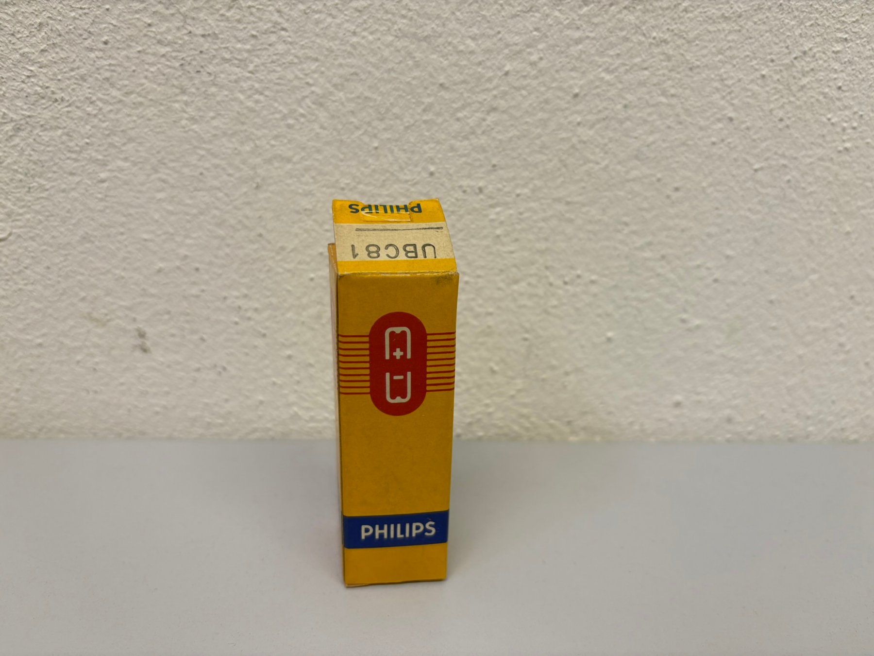 Philips Elektronikbauteile: Philips UBC 81 – Neu (gemäss Beschreibung) aus Hochdorf von av-electronics