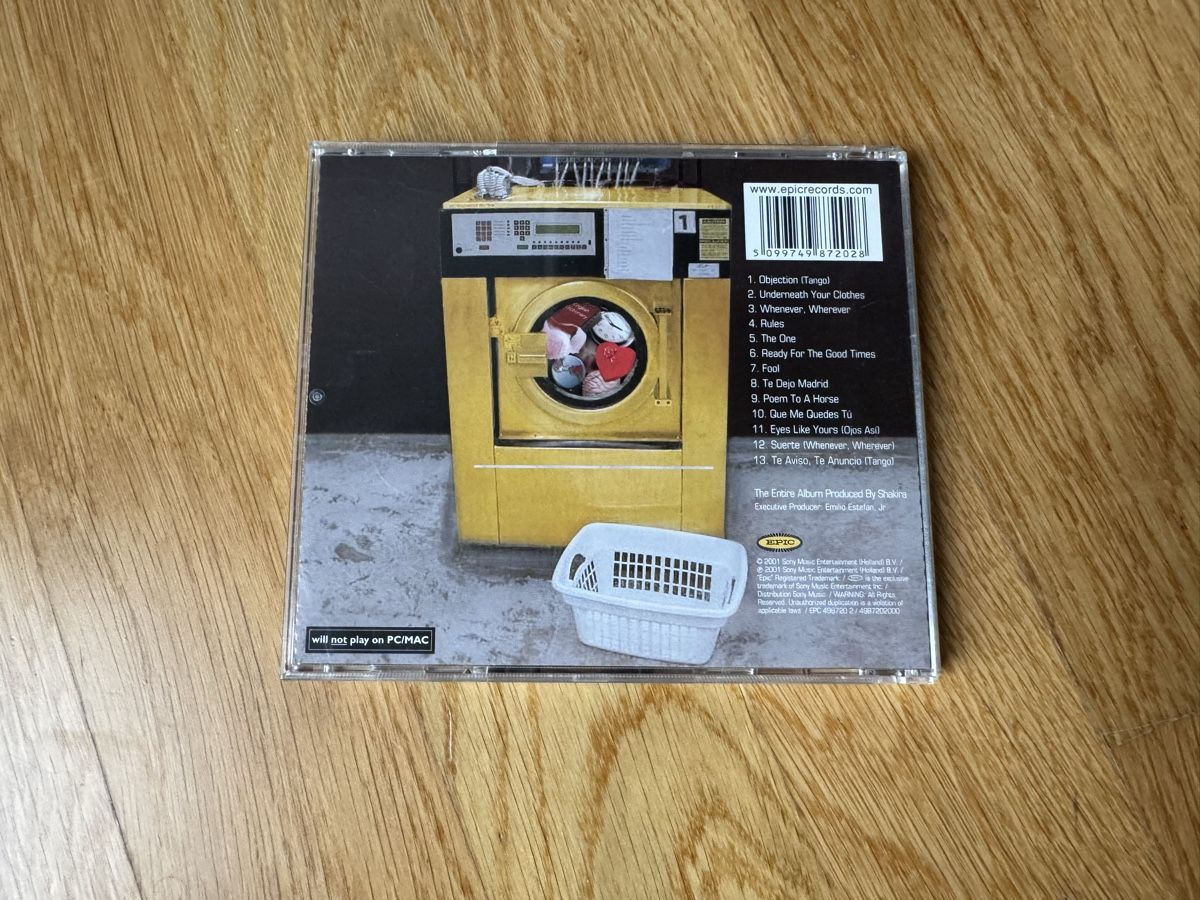 CD: Shakira "Laundry Service" CD – Usato da Zürich venduto da wtpooh 2