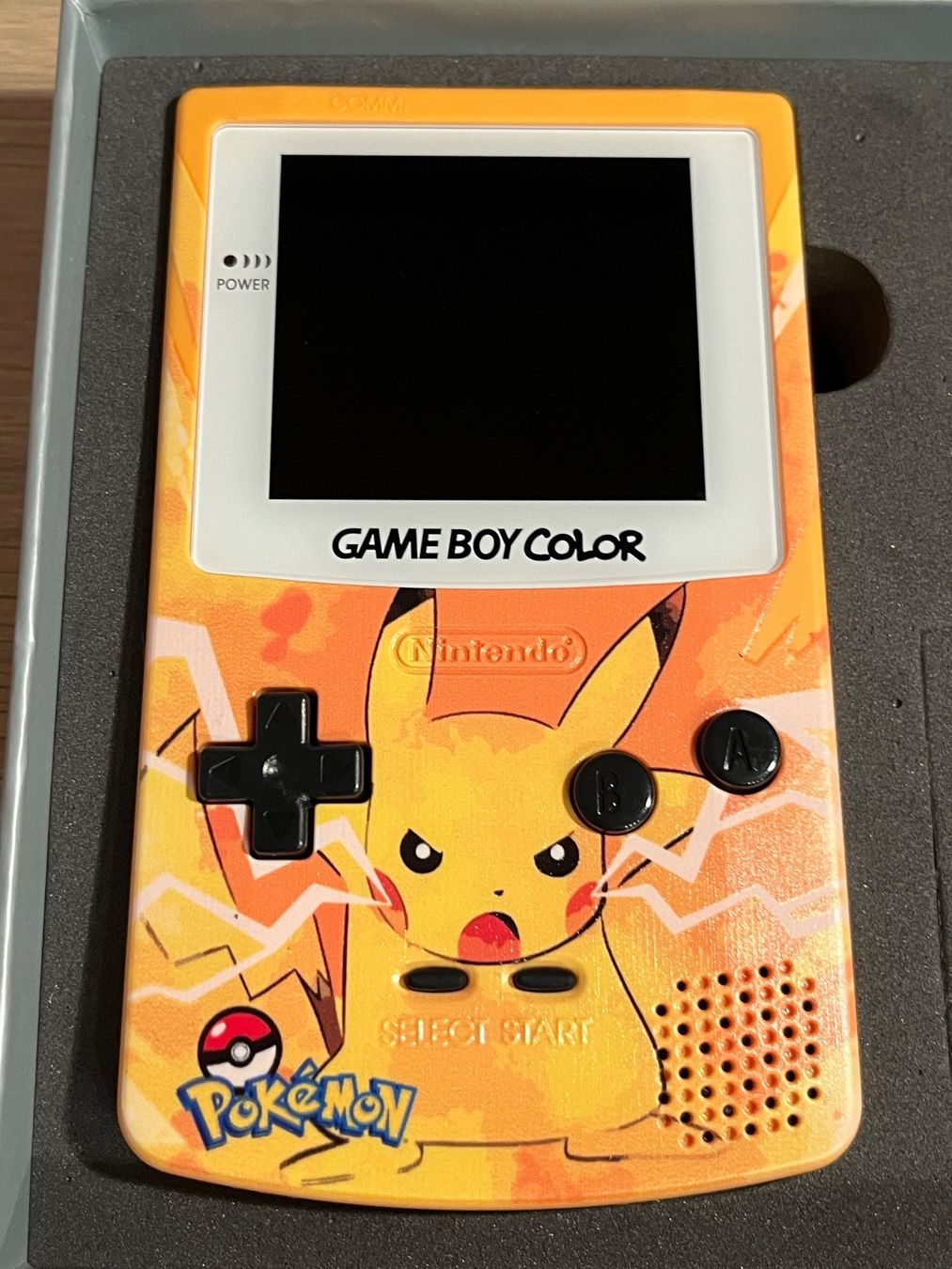 Nintendo Konsolen: Gameboy Color IPS Mod Pokemon Pikachu Nintendo – Gebraucht aus St. Gallen von  2