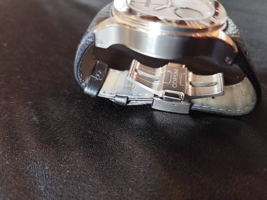 Corum Uhren: Montre Corum Romulus 42 mécanique acier – Gebraucht aus Neuchâtel von sis_2wcq 2