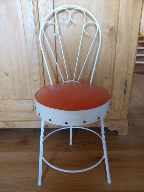 Stühle: Vintage Stuhl mit Kunststoffpolster – Gebraucht aus Hitzkirch von kleinerbaer01