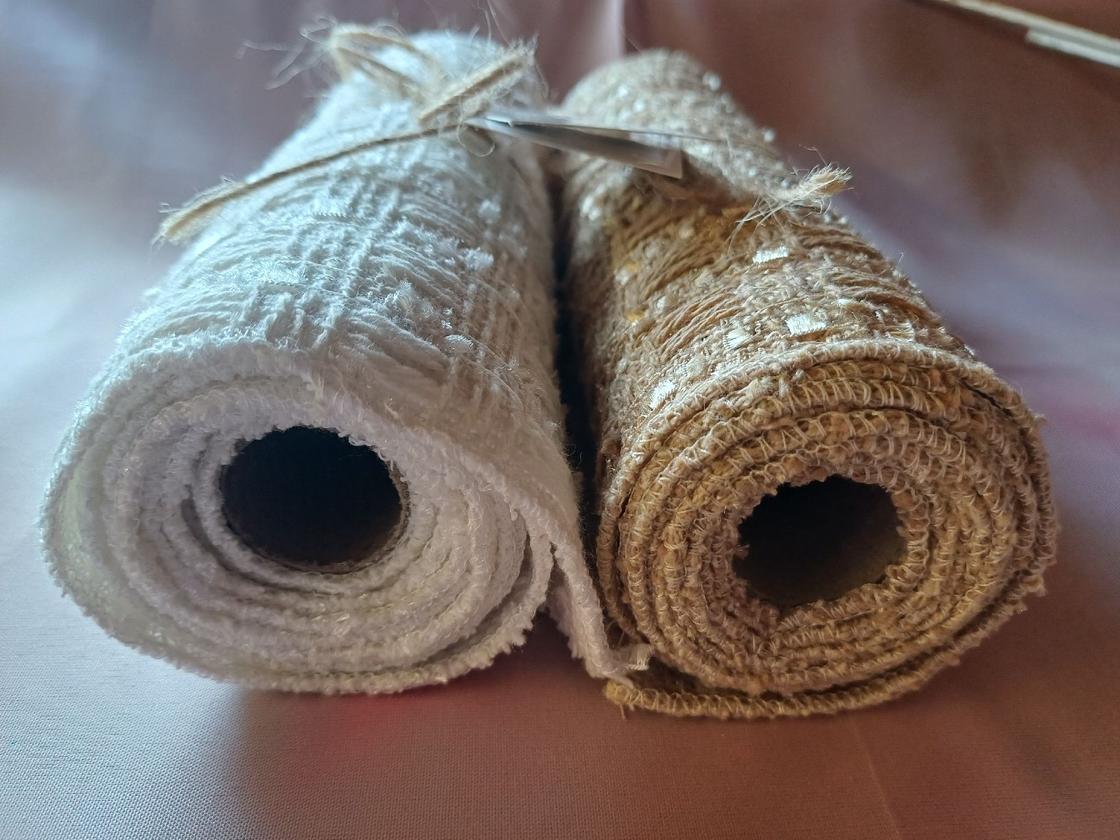Tessuti: neu: 2x Läufer à 1.5m, Breite 19cm – Nuovo (secondo la descrizione) da Nassen venduto da verrueckt 1