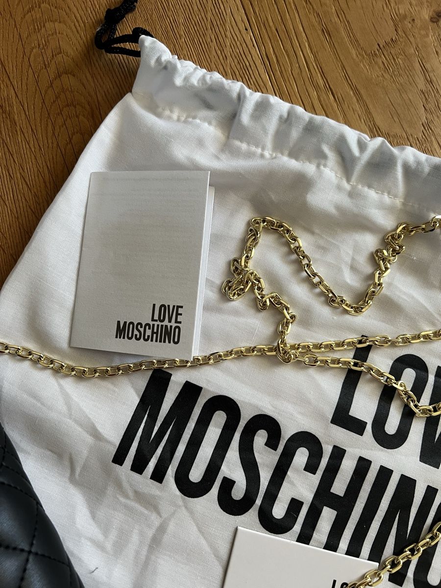 Moschino Sacs femmes: Handtasche – Neuf avec emballage d'origine à Wölflinswil par iam_g9gb 3