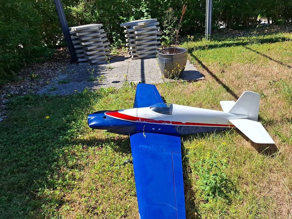RC Modellbau: Avion acro bois – Gebraucht aus grandvillard von ChanceVought 1