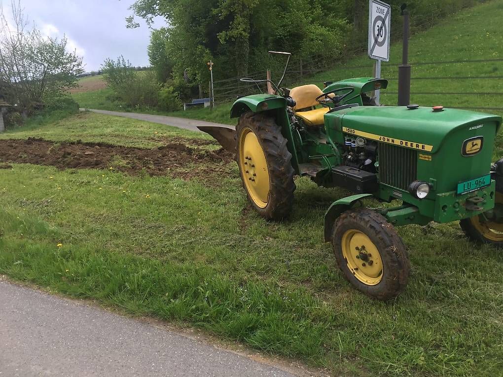 Trattori: John Deere 1020, Jg. 1969 – Usato da Schötz venduto da Ivo1 1