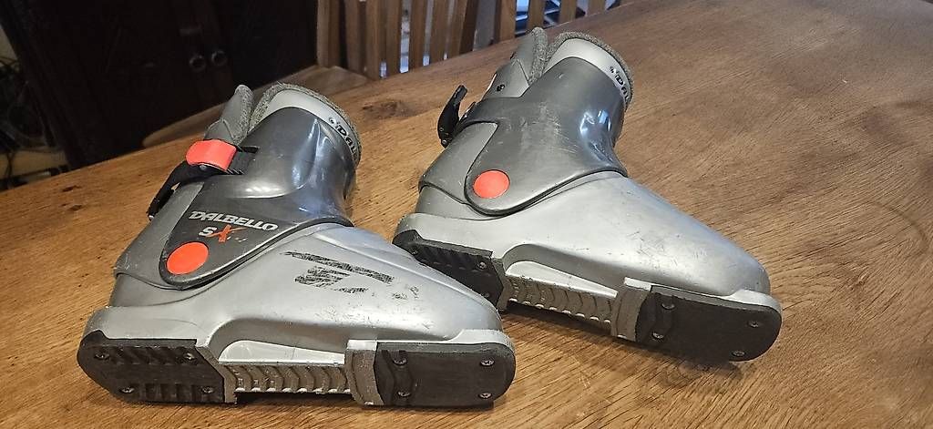 Scarpe per ragazzi: skischuhe 31.5 dalbello – Usato da Brugg AG venduto da Flou78