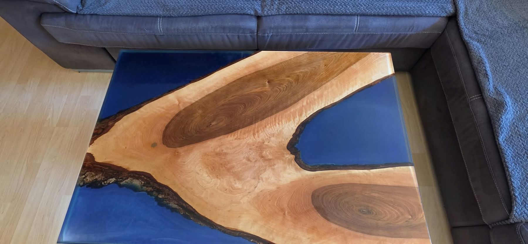 Tavoli: Table basse bois massif et résine epoxy – Usato da LE SENTIER venduto da mini-moi 1