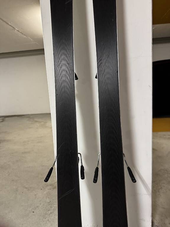 Head Skis: Ski Head Shape V8 177cm – Gebraucht aus Pfäffikon ZH von PC86 3
