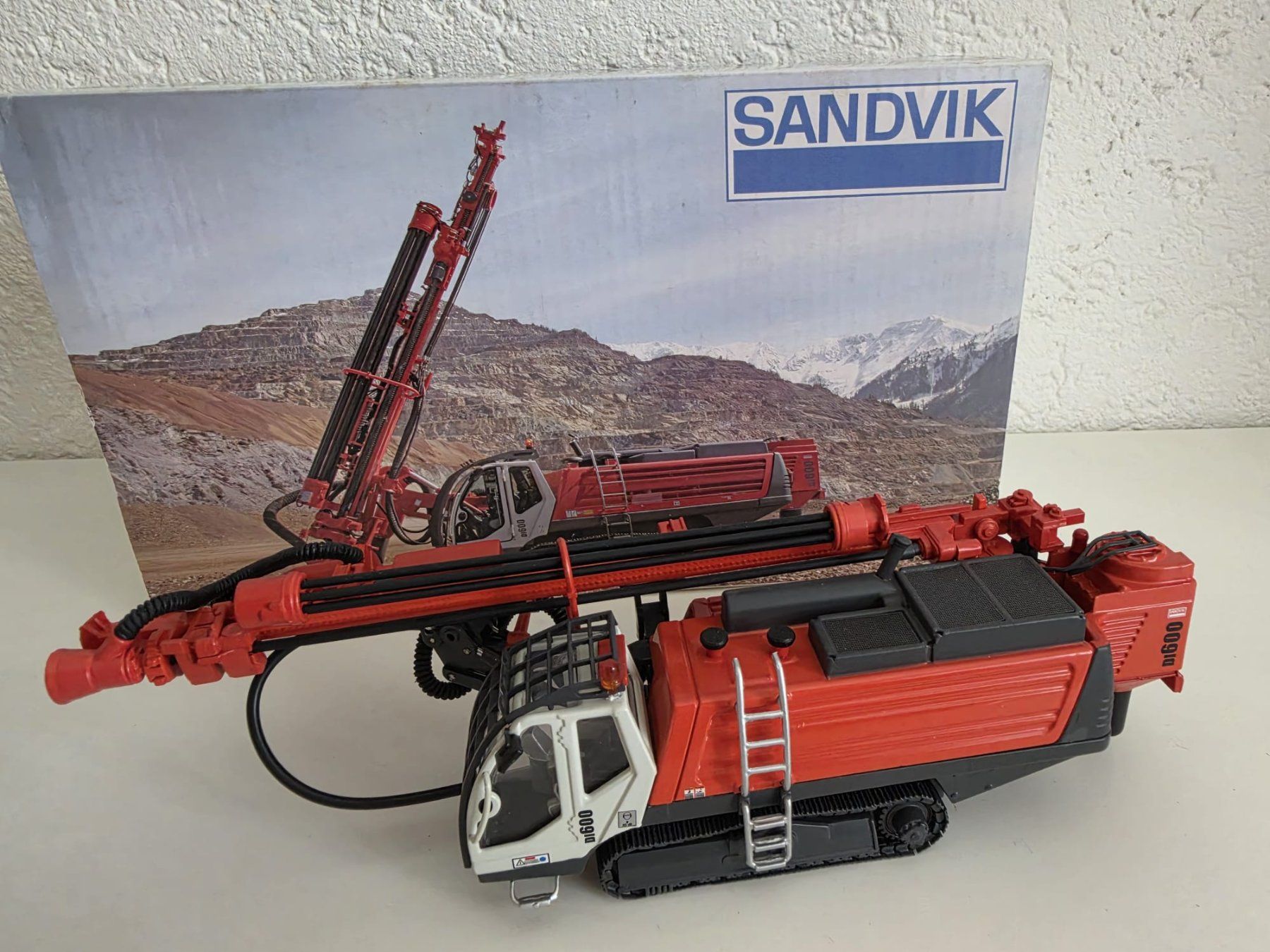 Modellbausätze & Standmodelle: Sandvik DI600BY 1:50 – Gebraucht aus St. Ursen von Sparafuchide 1