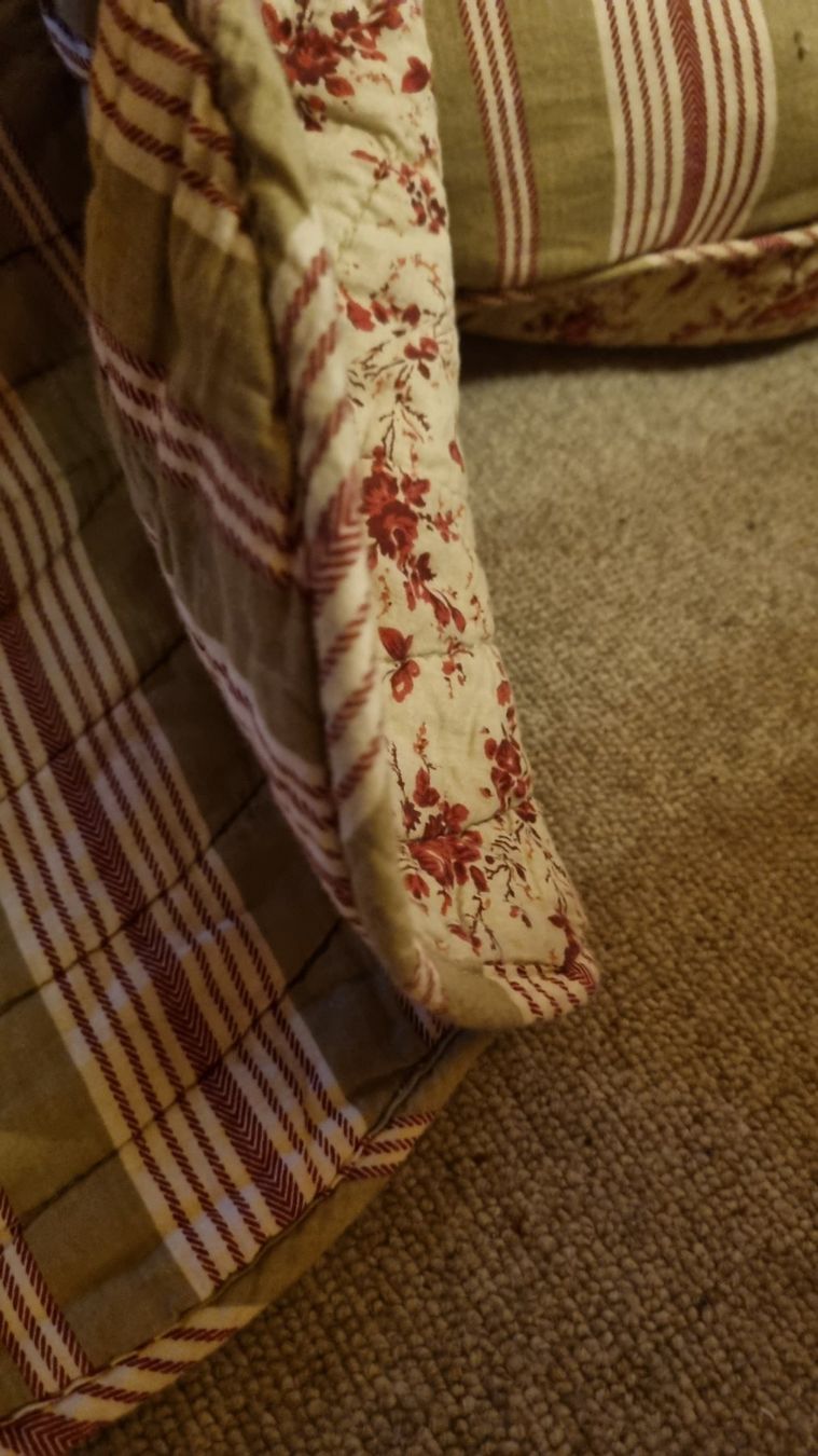 Coperte: 2x Patchwork Tagesdecken inkl. 2x Zierkissen – Usato da Oberrieden venduto da Spencer10 6