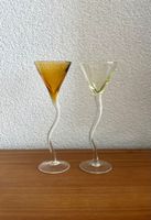 Paire de verres à cocktail torsadés en verre soufflé