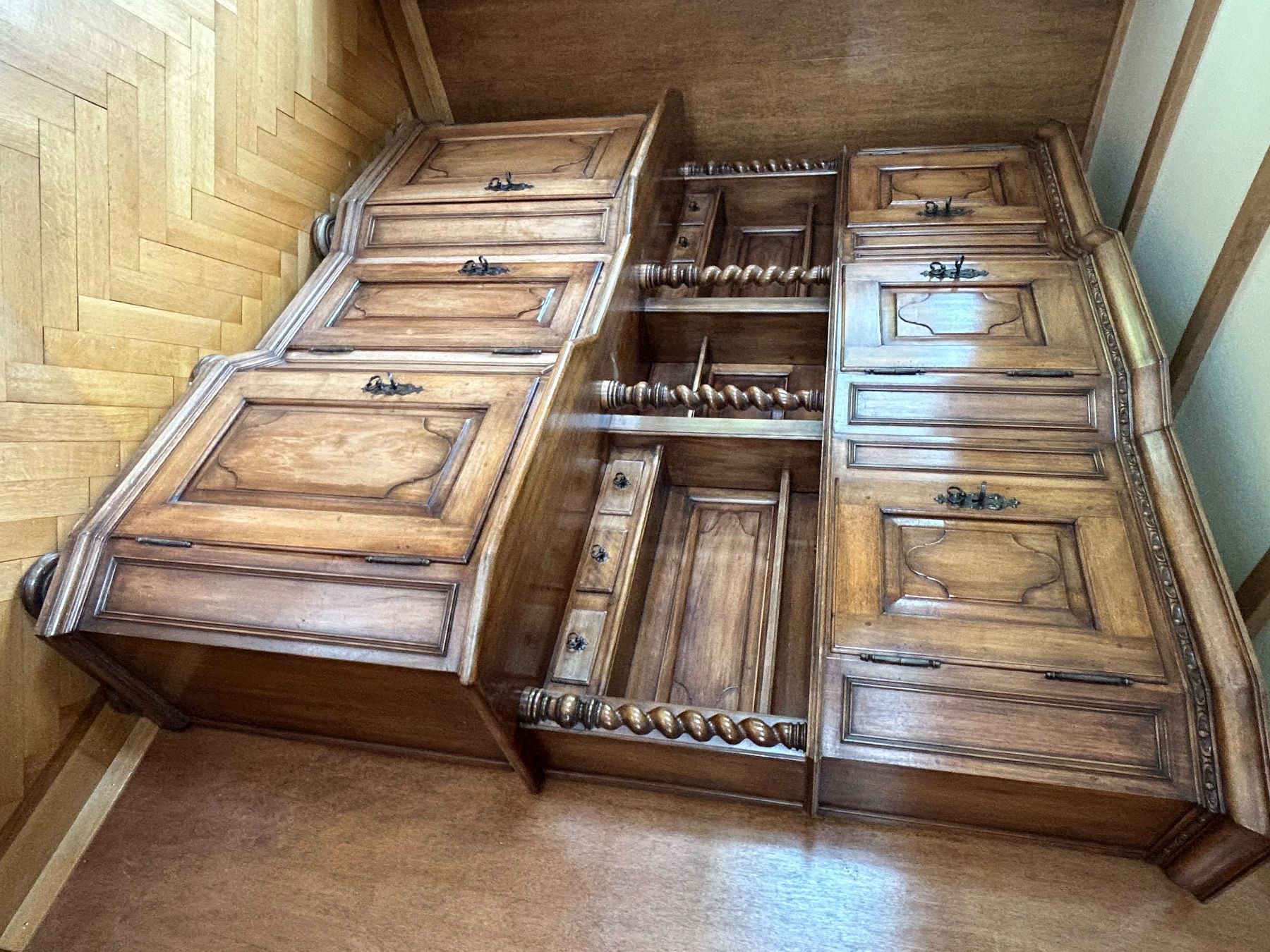 Armadi: Antiker Holzschrank – Usato da Steinen venduto da gar_s6dt 3