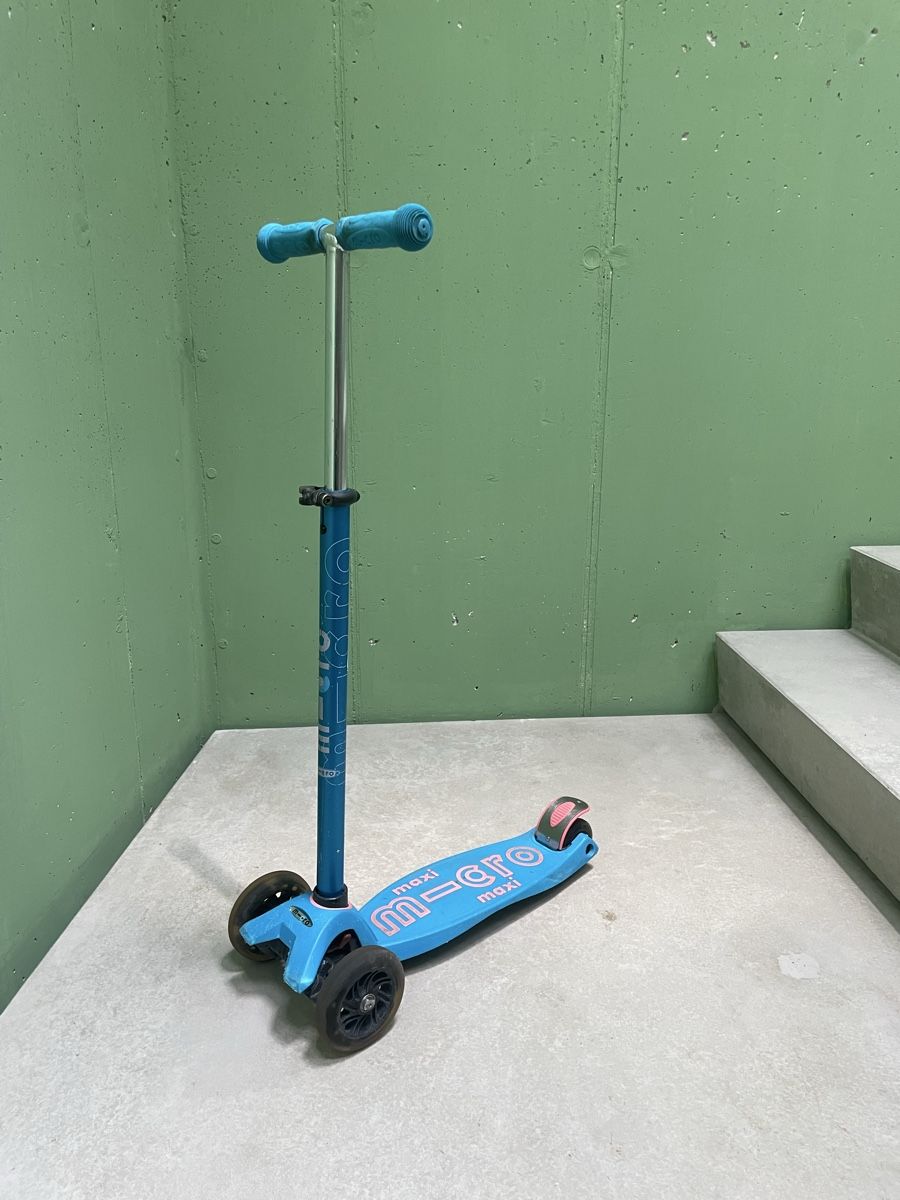 Micro Kickboard: Maxi Micro Delux – Usato da Zürich venduto da Natascha.W.