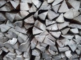 Brennholz  Cheminee holz Hartholz  ofenfertig  33 cm