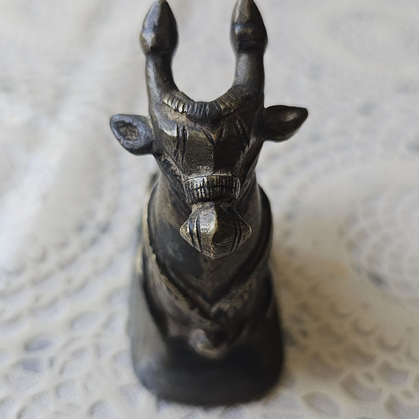 Statuette: Bronzefigur Stier sitzend antik Sammlerstueck – Usato da Füllinsdorf venduto da raz_mw2k 2
